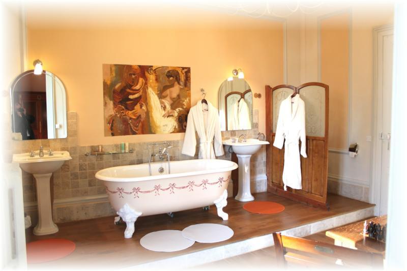 Chateau Des Saveurs Saint-Sauveur-dʼÉmalleville 객실 사진