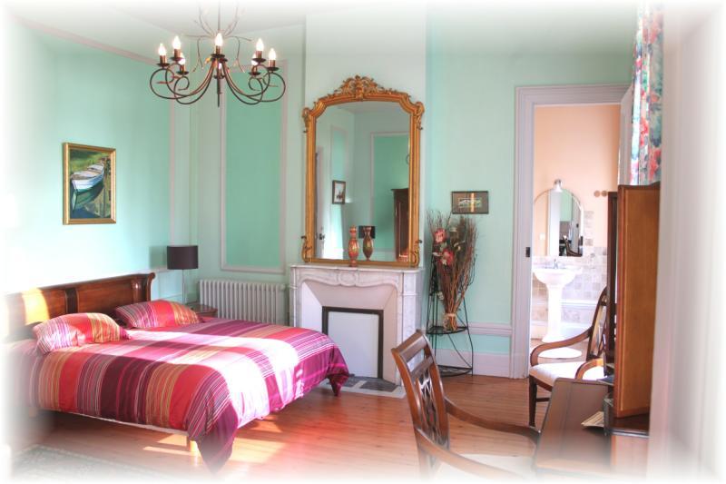 Chateau Des Saveurs Saint-Sauveur-dʼÉmalleville 객실 사진
